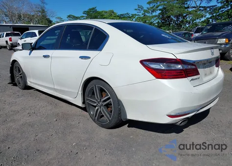 2017 Honda Accord Sport z USA, uszkodzony, nr VIN 1HGCR2F57HA097335